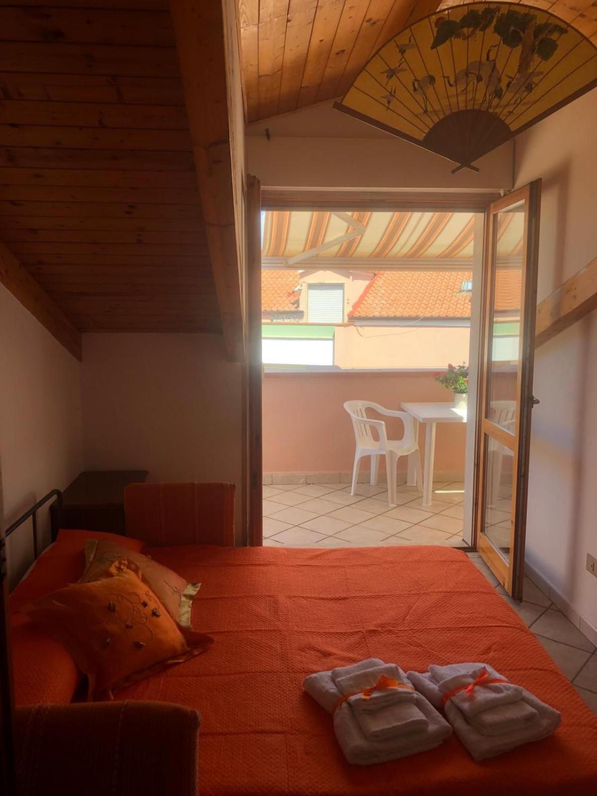 Casa Nando Relax E Comfort Home 阿谢亚 外观 照片